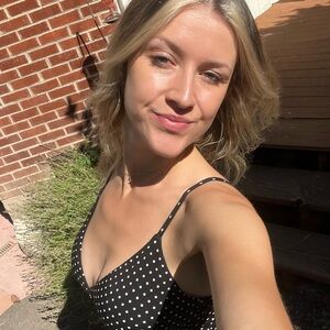 Meet your Posher, Emily